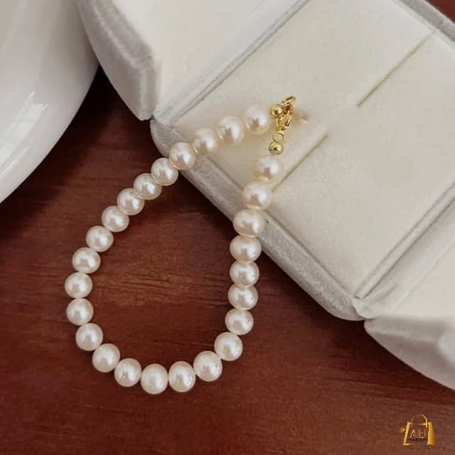 Pearl Luna Bracelet